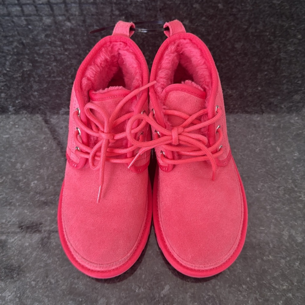 UGG Neumel Chukka Boot - Picture 7 of 13